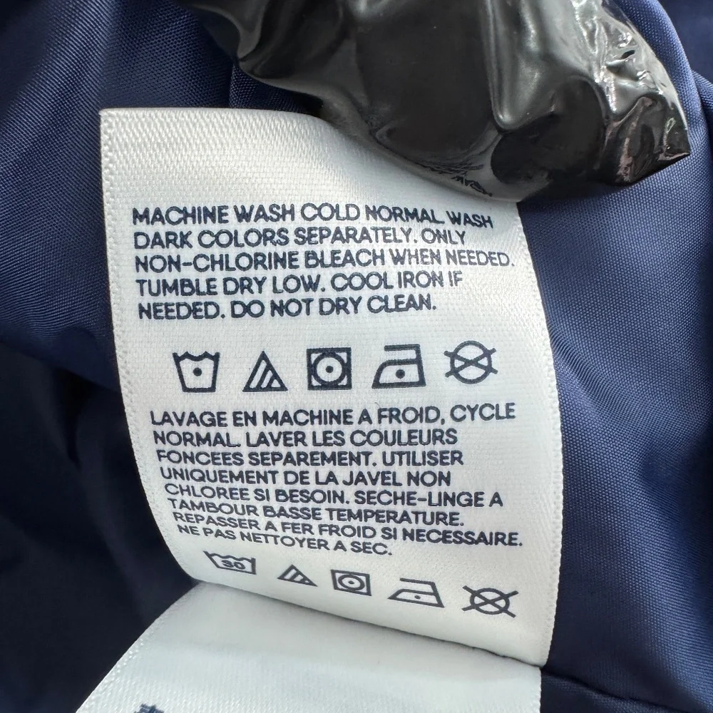 Lands’ End Women’s Navy Puffer Vest Quilted Zip Front Size M Cozy Winter Outdoor - Picture 8 of 8